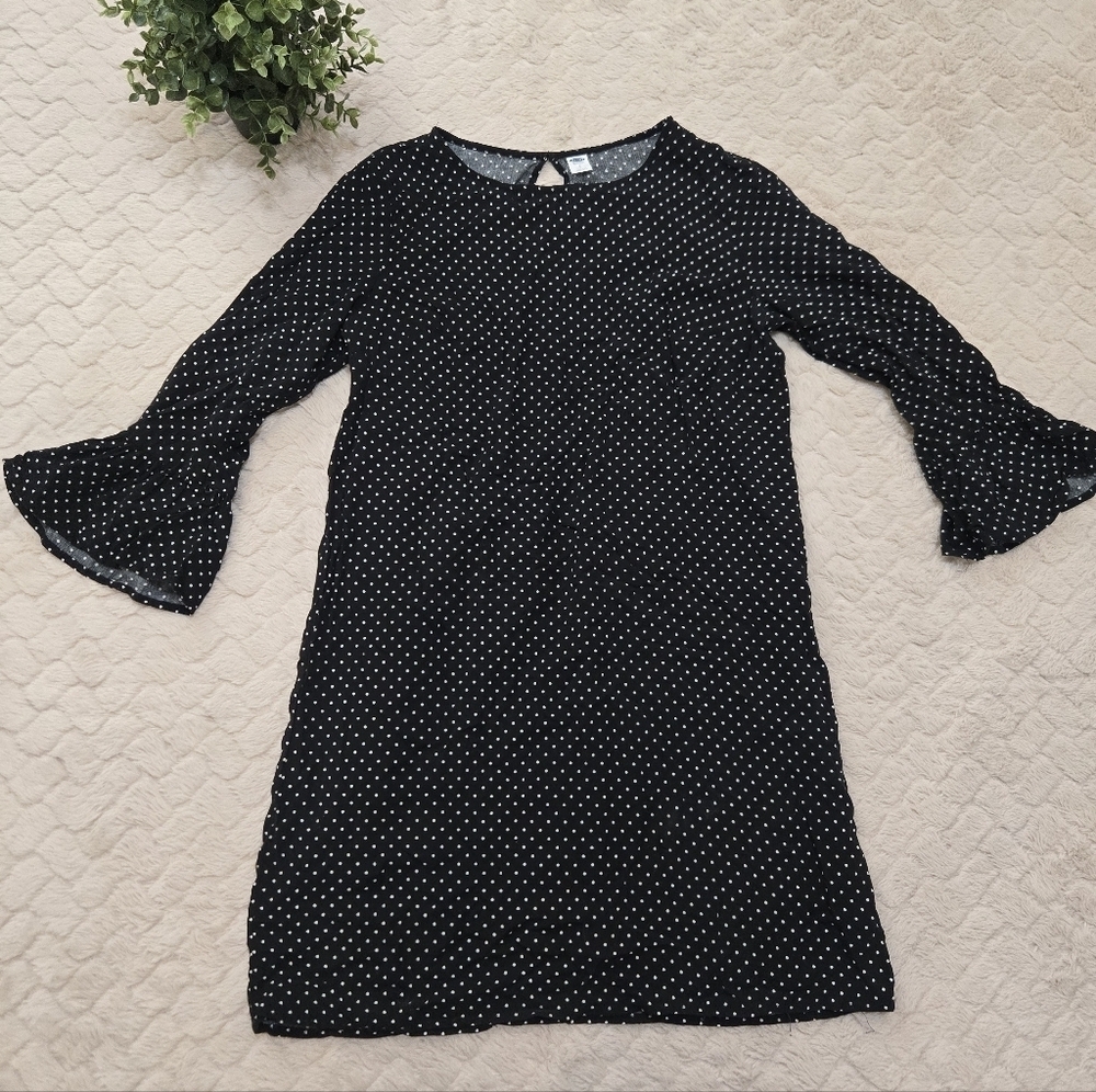 Old Navy Black and White Polka-Dot Ruffle Sleeve Shift Dress, Size Small